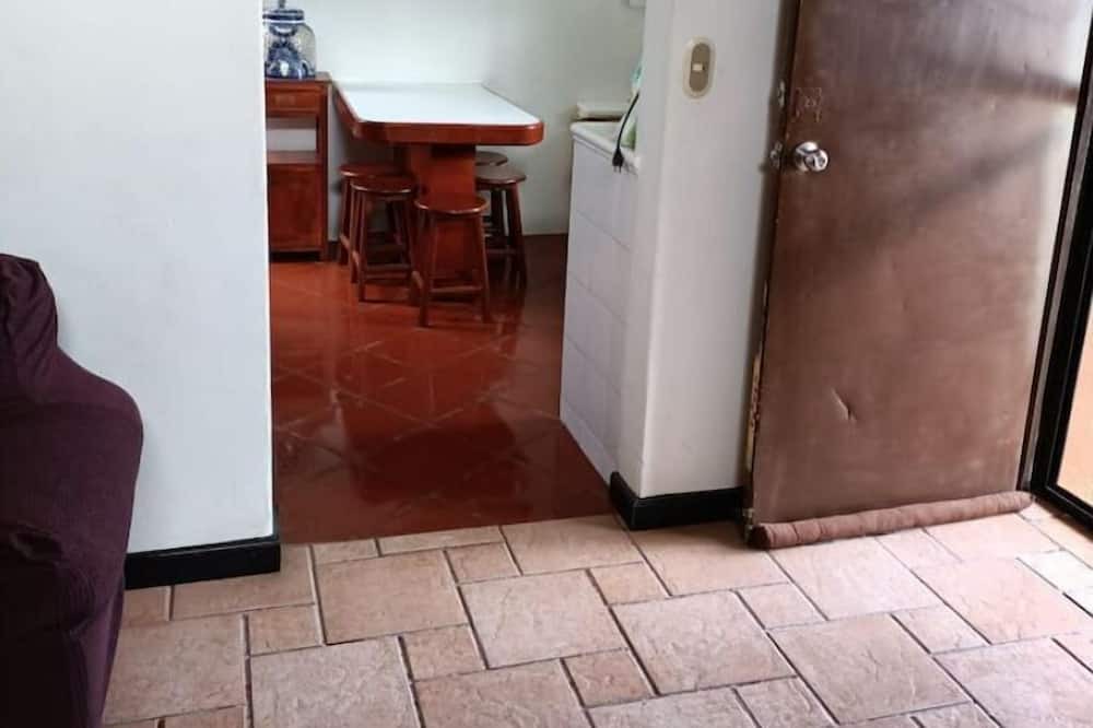 Santa Maria del Tule House | Casa Gris Tule