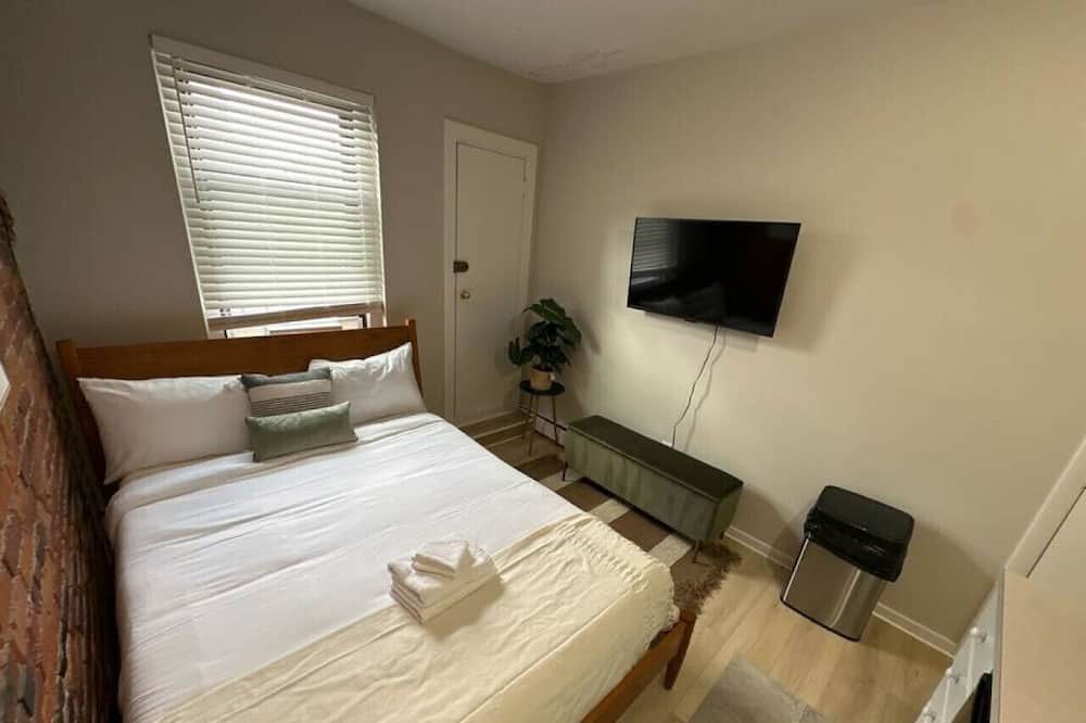Prudential - St. Botolph Apartment | South End Serene Studio