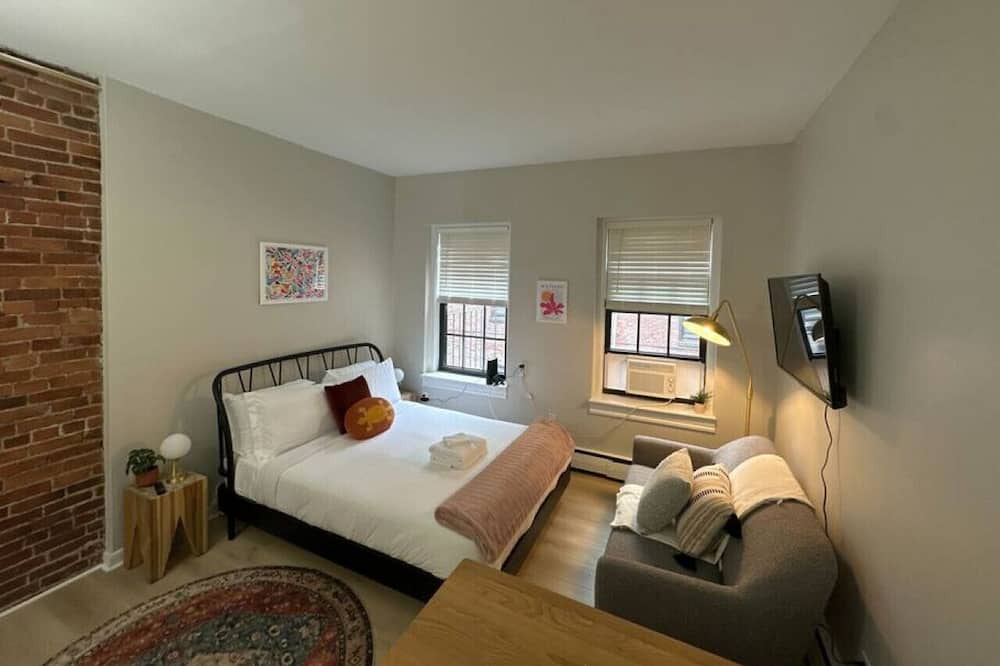 Prudential - St. Botolph Apartment | Lovely Studio Apt | South End