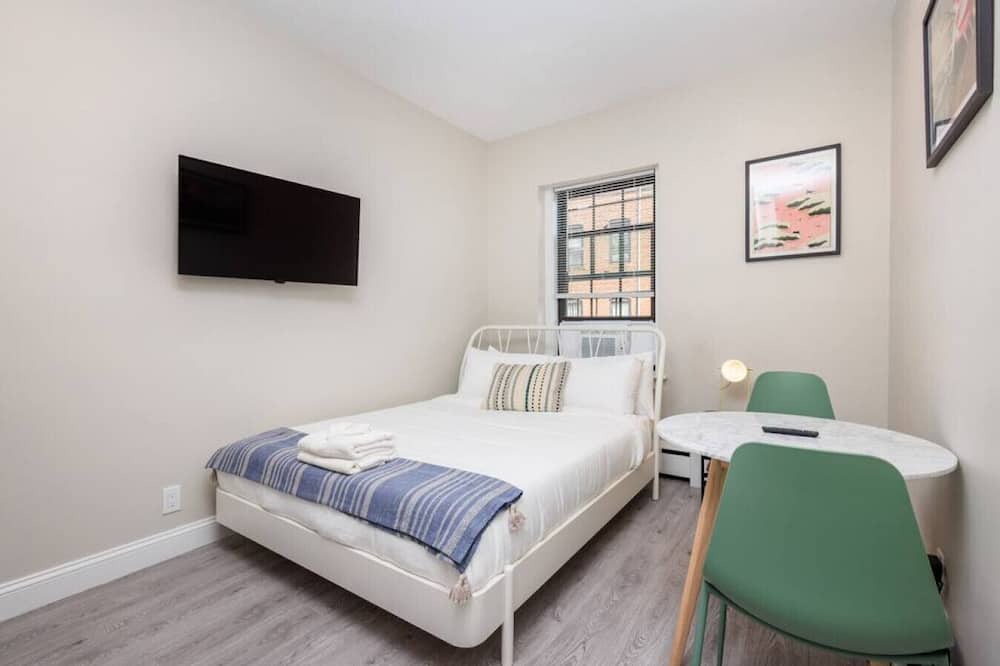 Prudential - St. Botolph Apartment | Compact Back Bay Studio
