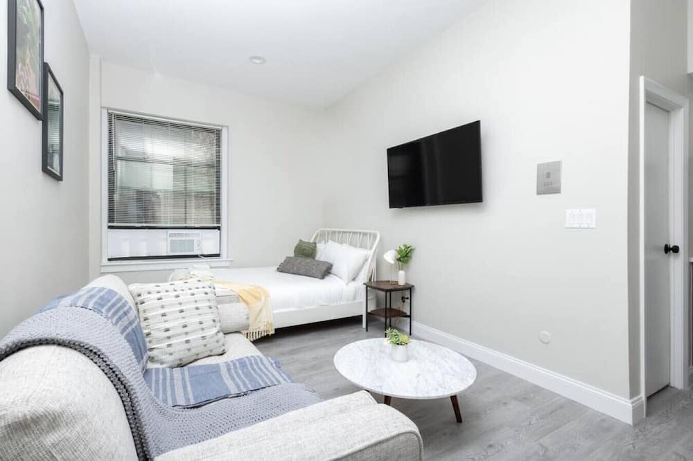 Prudential - St. Botolph Apartment | Charming South End Studio Apt