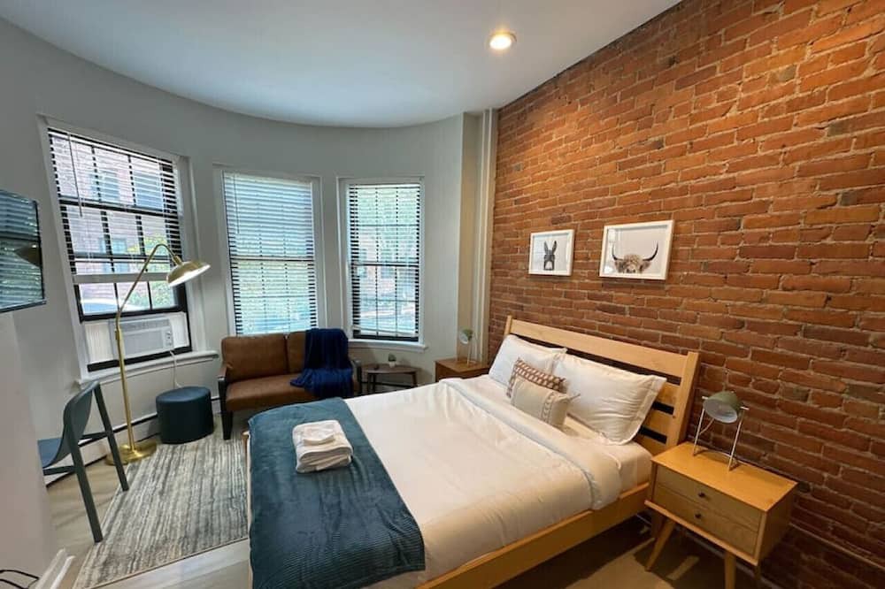 Prudential - St. Botolph Apartment | Serene Studio with Cozy Atmosphere