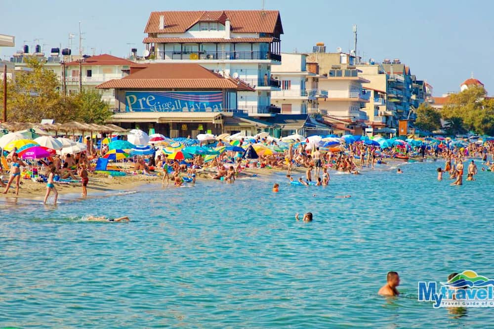 Katerini Apartment | Homerez - 50 m away from the beach! Beautiful appartement for 4 ppl. at Paralia