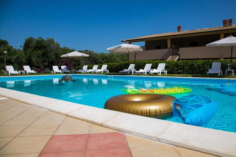 Torrenova Apartment | Apartment "Costa Tirrena 0" with Sea View & Shared Pool