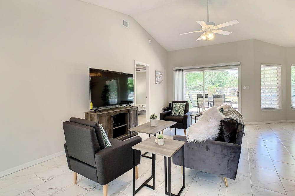 Floral City House | Amazing spacious Ranch! A country pearl.