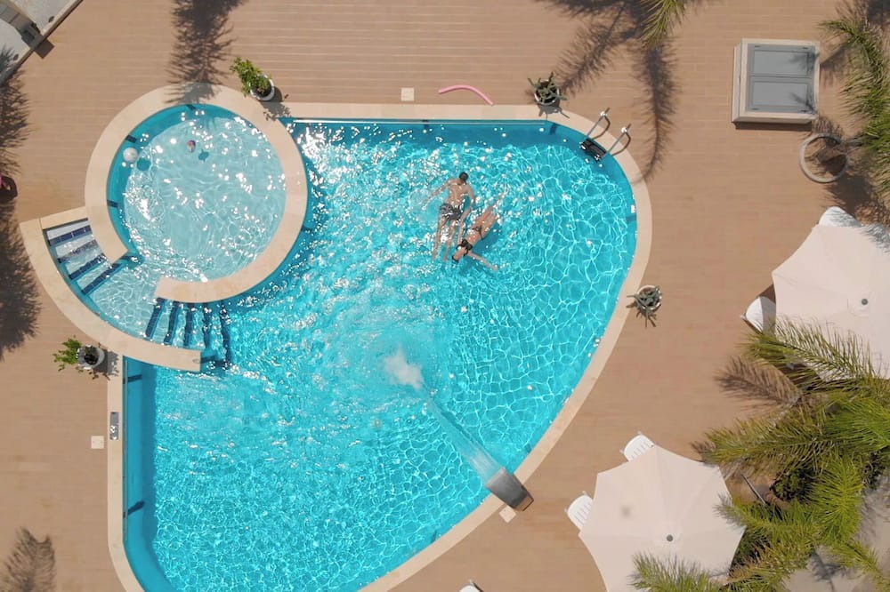 Santa Maria del Focallo Apartment | Attico Vista Mare e Piscina