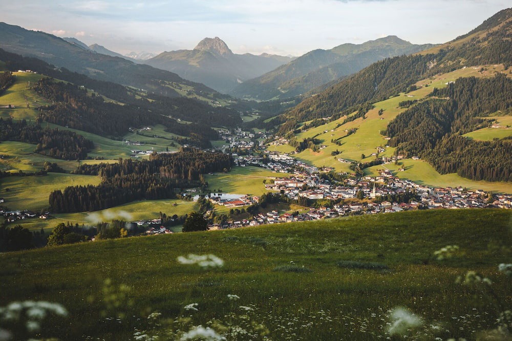 Kirchberg in Tirol Apartment | Nice apartment for 6 people with pool, WIFI, TV and terrace