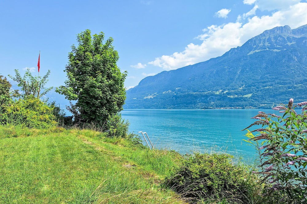 Niederried bei Interlaken House | Cosy apartment in villa for 8 people with WIFI, TV, balcony and panoramic view