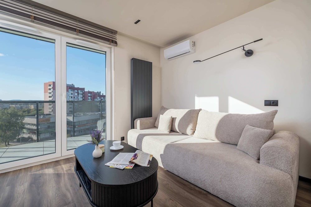 Tychy Apartment | Al. Bielska 129 Tychy | Air Conditioned Studio with Parking and Mountain View