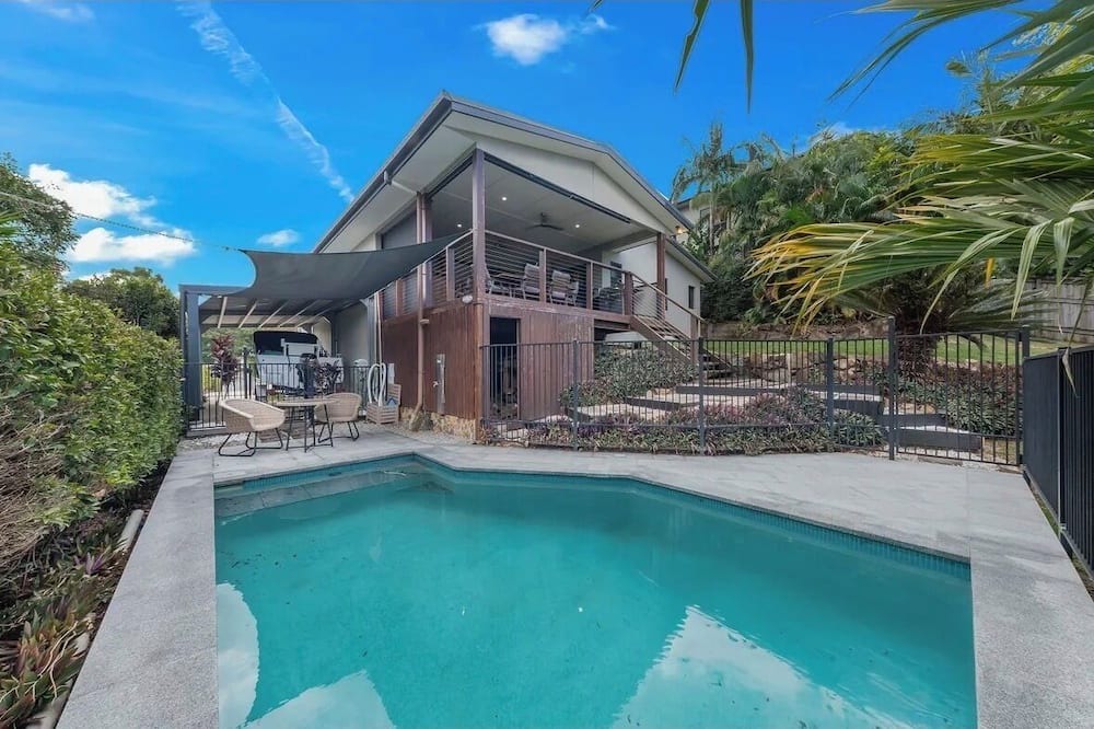 Cannonvale House | Coastal Elegance , Gateway to the Whitsundays -per friendly– Min 3-Month Stay
