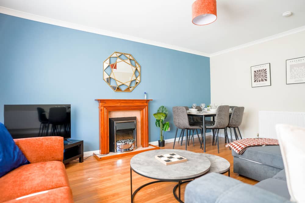 Letham Grange House | Snug Modern Home in Arbroath