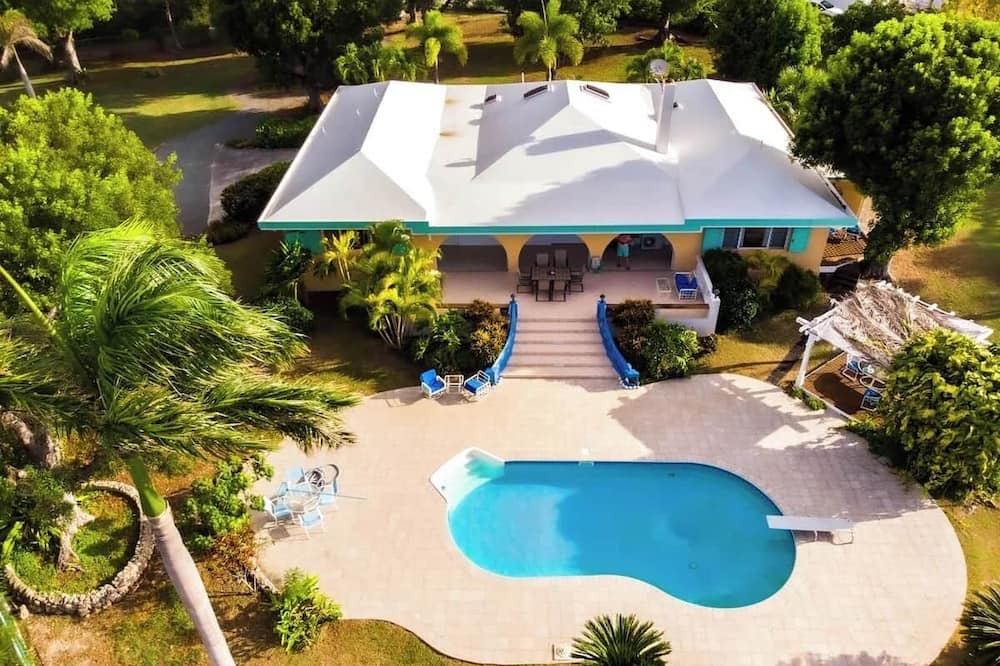 Bouvet Island House | La Grande Princesse Deja Blue