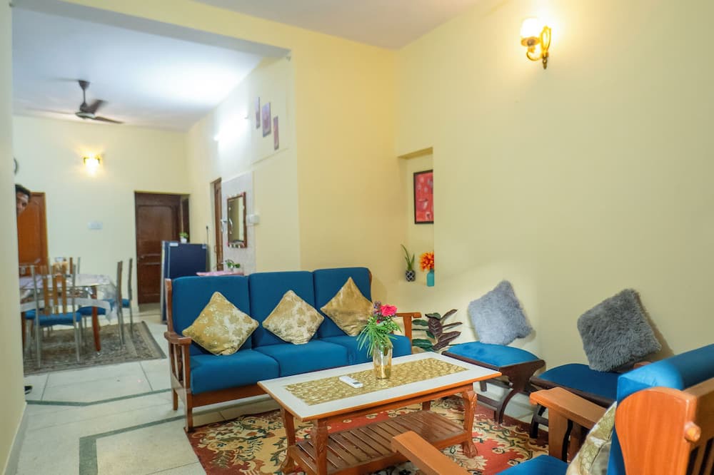 Jaipur Apartment | 2-bedroom apartment in welcoming Jaipur with AC/WIFI/kitchen/Dining Area/TV/