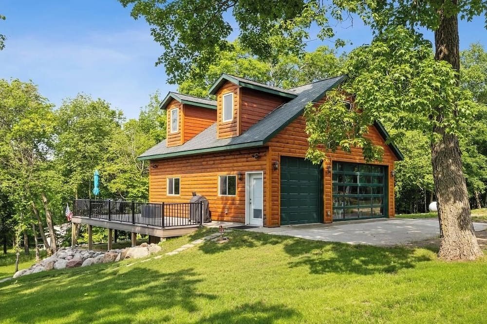 Richwood Cabin | Clear Waters Cabin on Buffalo Lake - Detroit Lakes, MN - Private 1.5 Acre Escape