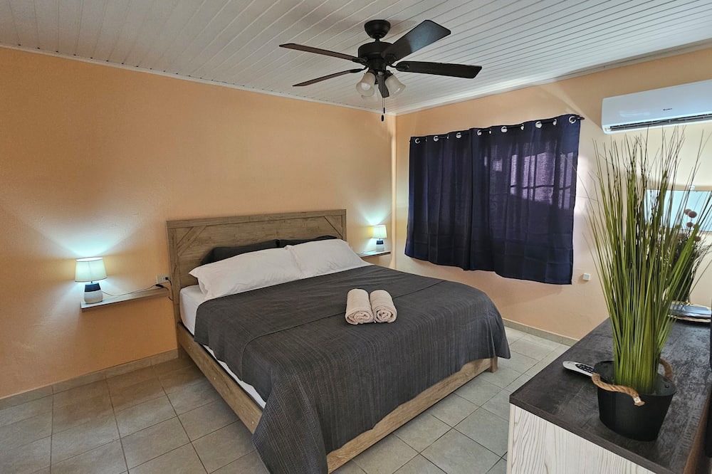 Oranjestad House | Paradise Nest