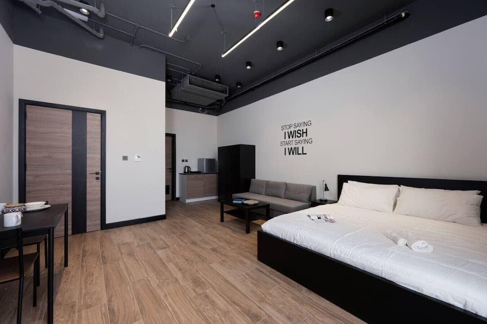 Duqm Apartment | Cozy Studio for work (#91) Studio by Spacey Duqom