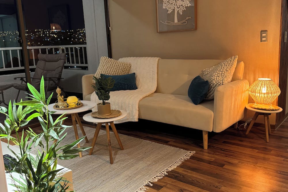 Valparaiso Apartment | Spacious and cozy apartment with beautiful view