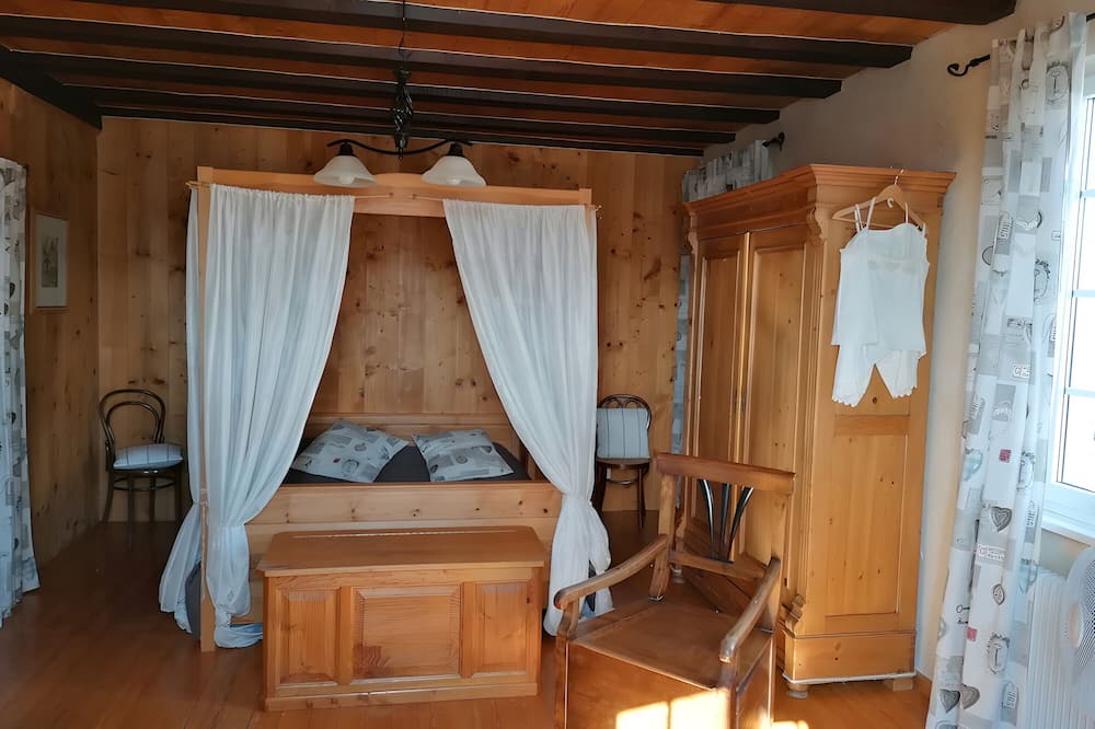 Elsenheim Bed & Breakfast | Guest Room 'À L'ancienne Boulangerie - Épeautre'