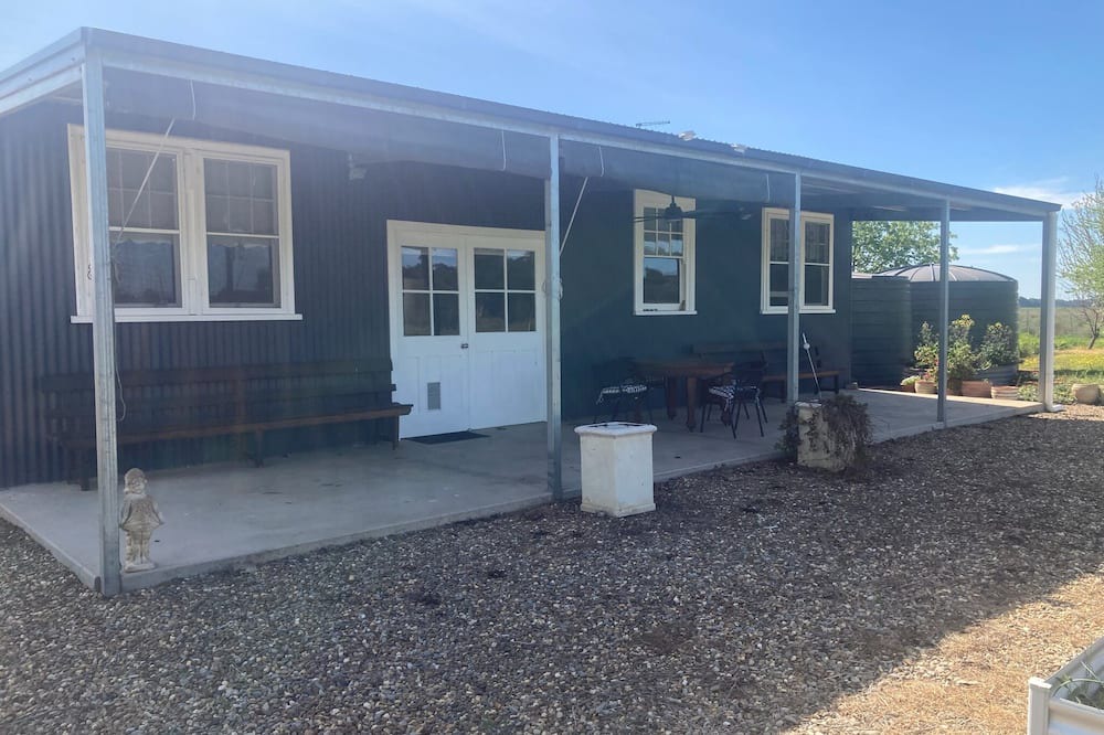 Laceby Other | Getaway in the Heart of the Gourmet Region.