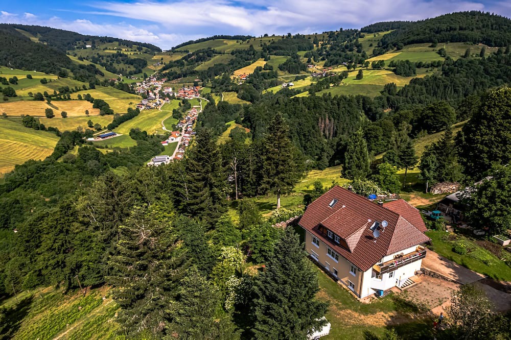 Wieden Apartment | Vacation apartment/apartment for 6 guests with 75m² in Wieden (297269)