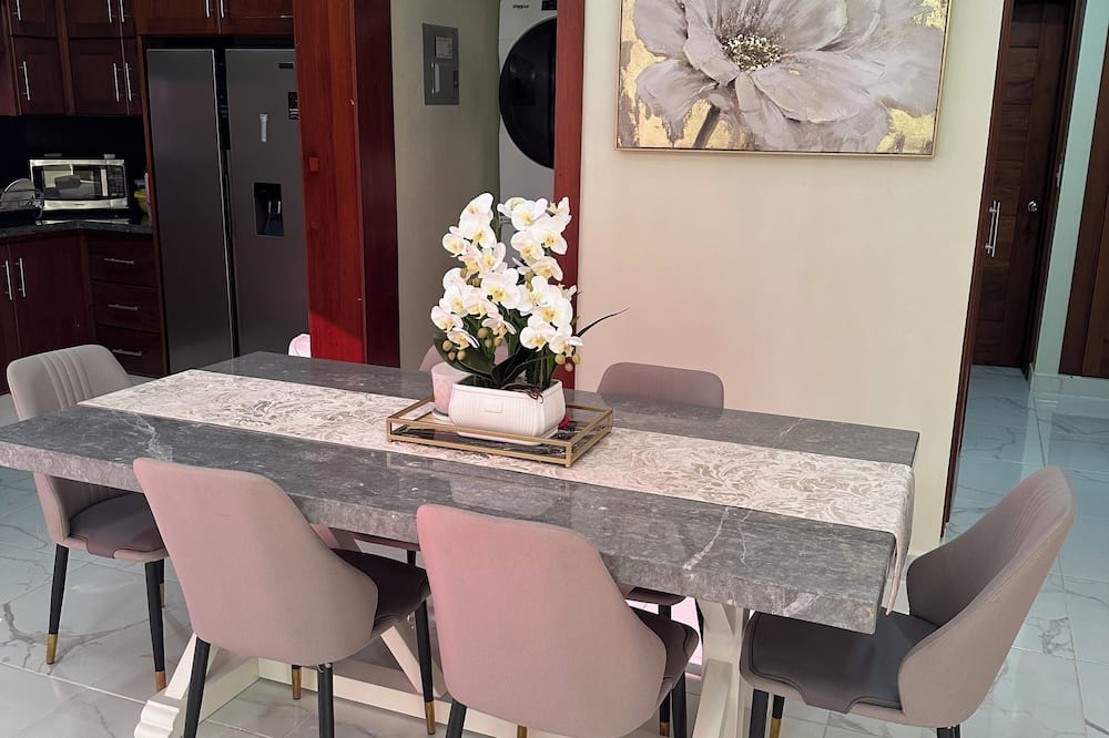 Tenares Apartment | Secure and quiet 3-bedrooms apartment with AC in a gated community in Tenares.