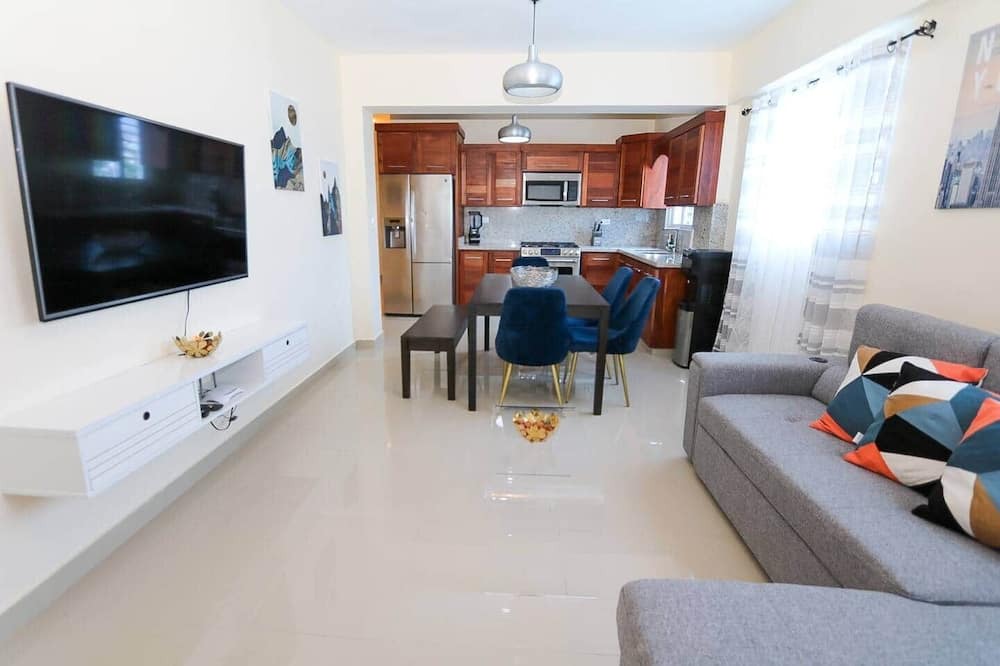 San Cristobal Apartment | LUXURY 2BR/2BA APT W. A|C Garage & ROOF TOP