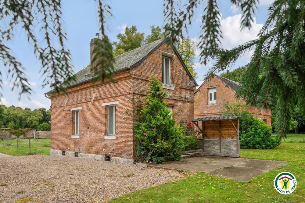 Saint-Jean-du-Cardonnay House | Le Sellier du Château - SAINT JEAN DU CARDONNAY