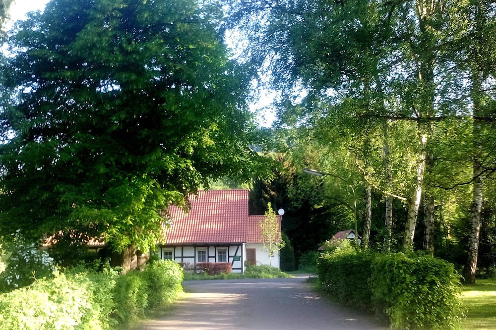 Erkerode Apartment | "Fuchsrevier" Apartment for Installers and Vacationers