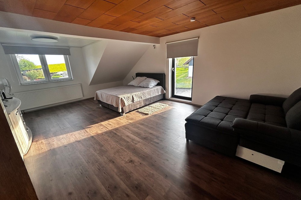 Bad Hersfeld Apartment | Holiday Apartment on the Outskirts of Bad Hersfeld with Wi-Fi