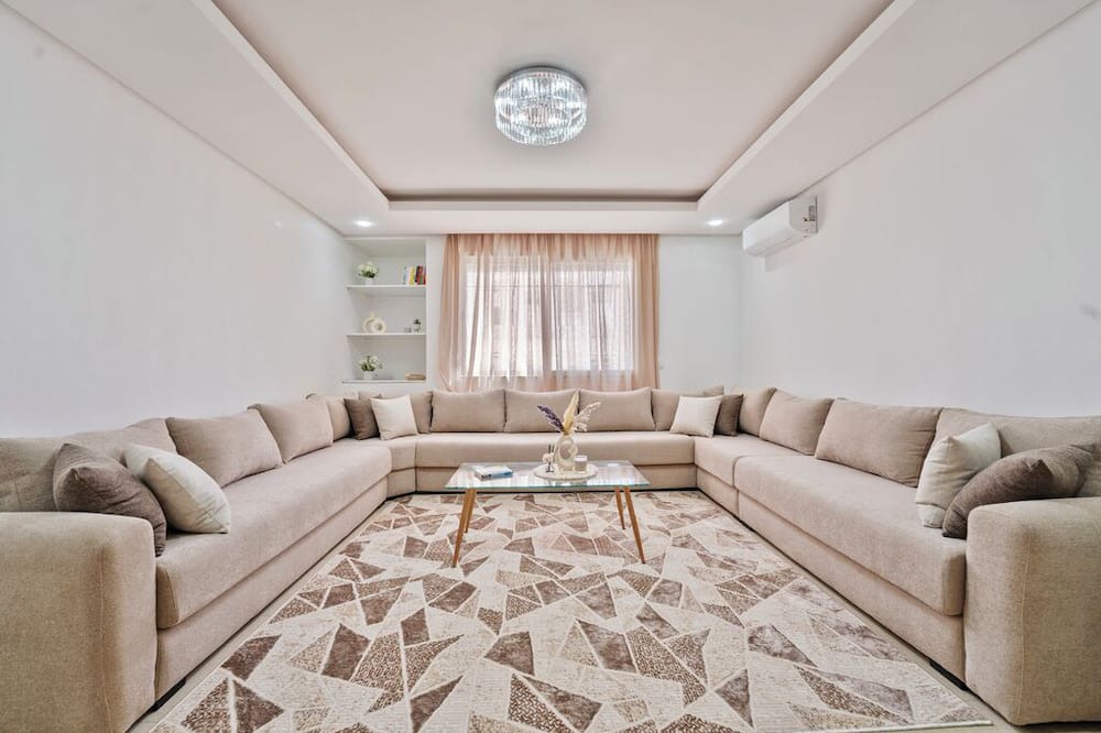 Cite Al Mohammadi Apartment | Luxury 2-Bed Apartment – Pool, AC & Secure Residence