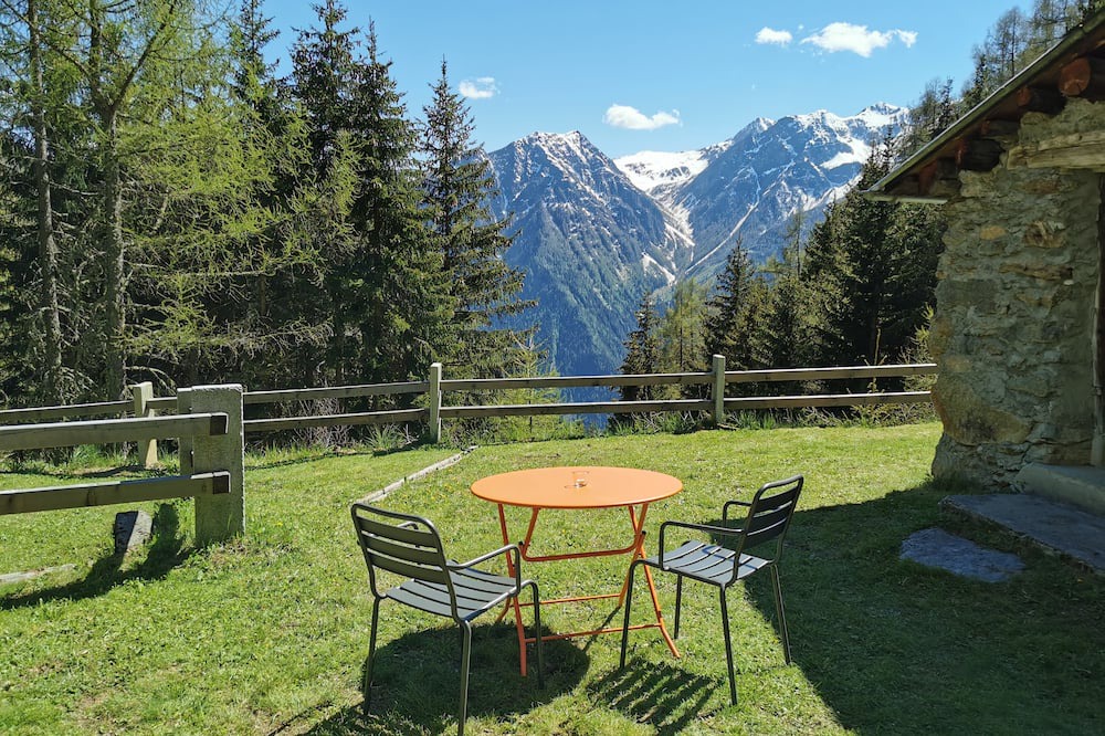 Poschiavo Cottage | Idyllically secluded Maiensäss