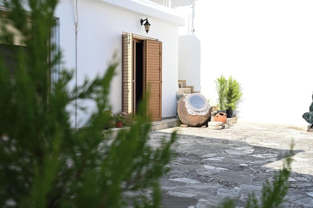 Omodos House | Cozy home in Omodos with mountain views, garden, WiFi, and private parking.