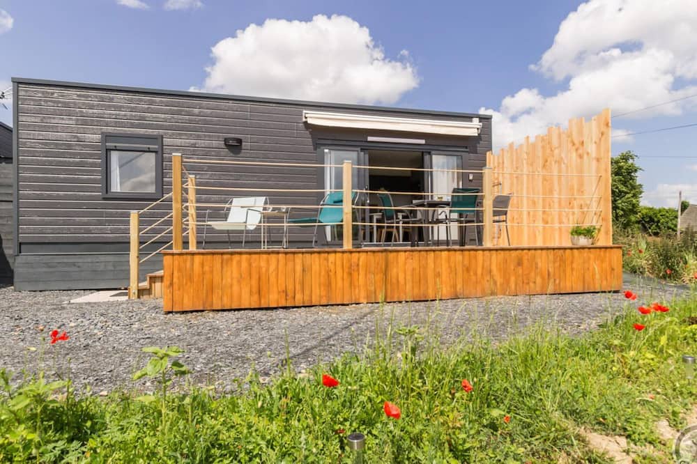 Saint-Lo Apartment | Comfortable mobile home with terrace in Saint-Lô