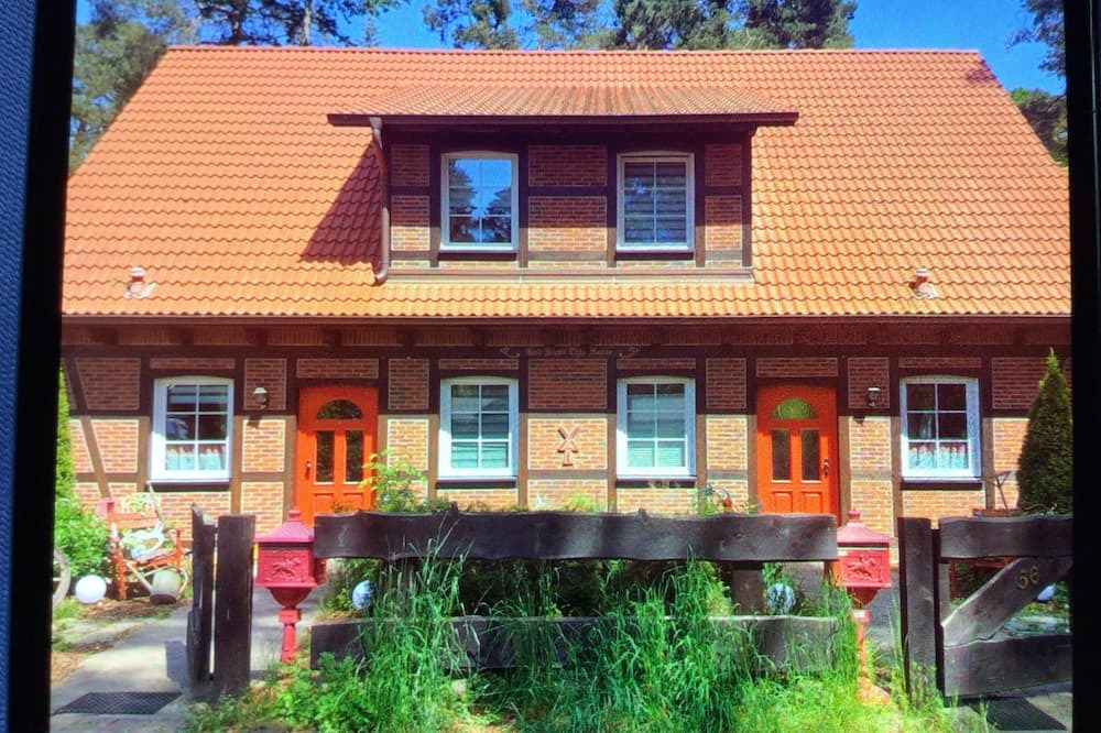 Schonwalde House | Outskirts of BERLIN. THE WELSH DRAGON .combine nature experience with proximity to the city.