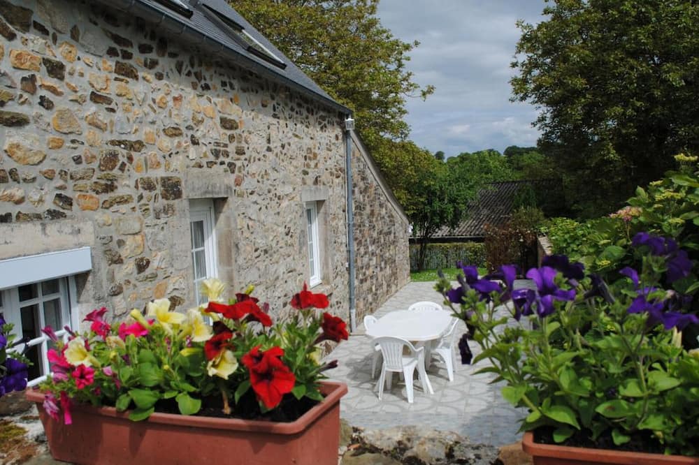 Brix Cottage | Charming countryside house with fenced garden, pets allowed and WiFi