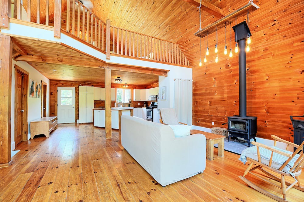 Wakefield House | L’Auberge des Collines Escape for Two
