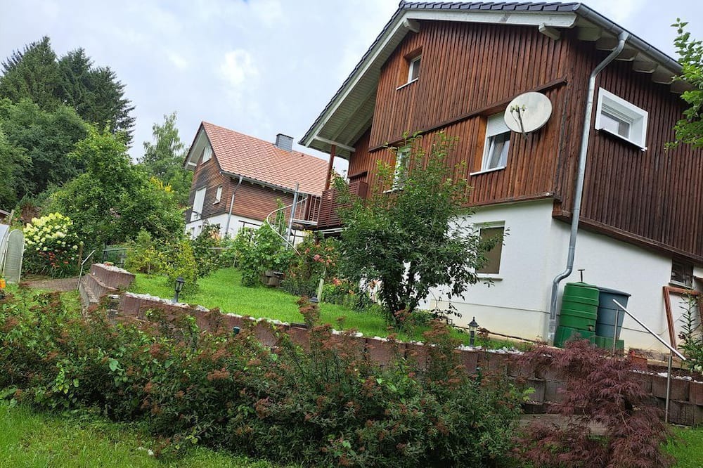 Borod Apartment | Vacation apartment Sonnenschein - 2-bed apartment with bathtub