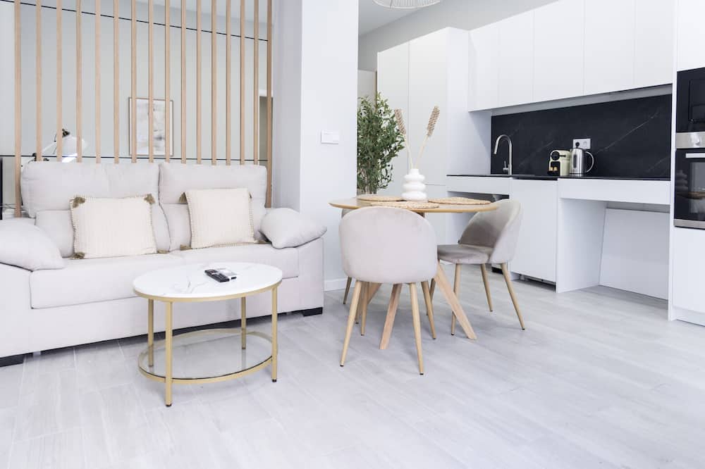 Patraix Apartment | Favara Suites B by Concept Flats