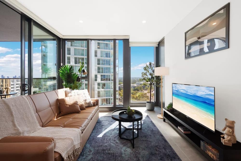 Lidcombe Apartment | AccorView Luxury 1BR Suite | Pool Gym Parking