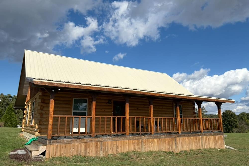 Russellville Cabin | Relax & Recharge at Firefly Cabin
