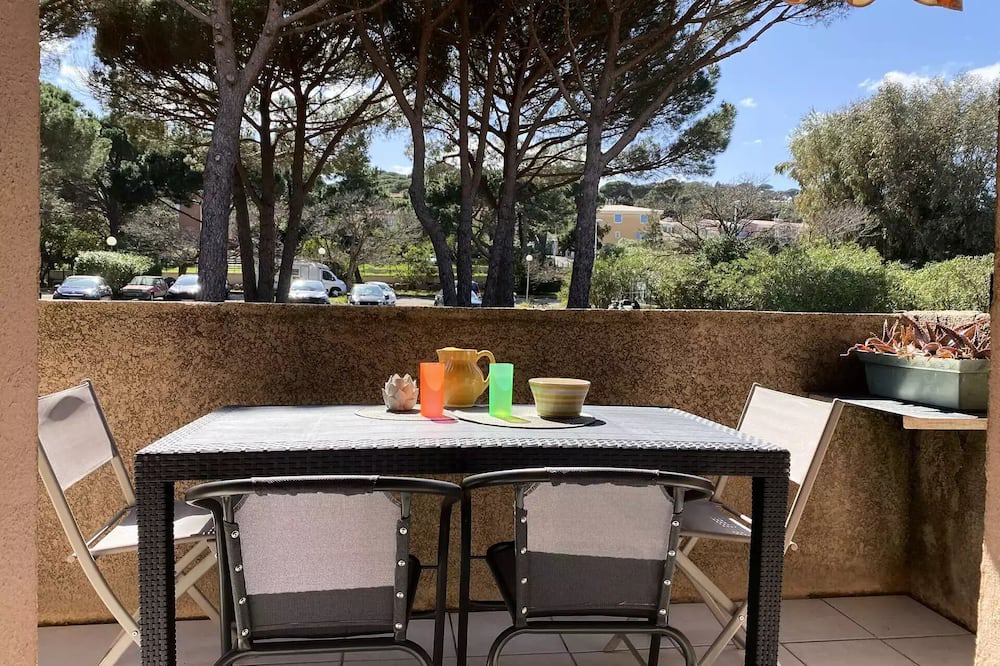 Sainte-Maxime Apartment | Residence Soleil D Or Ii - 2 Rooms for 5 People