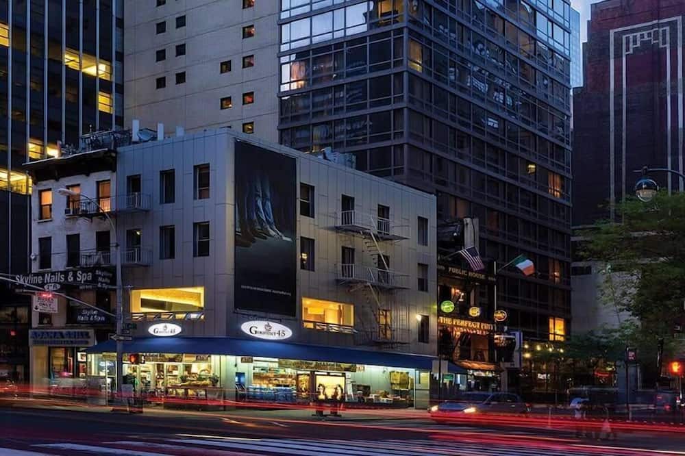 Midtown East Condo | Hotel Room in New York City!