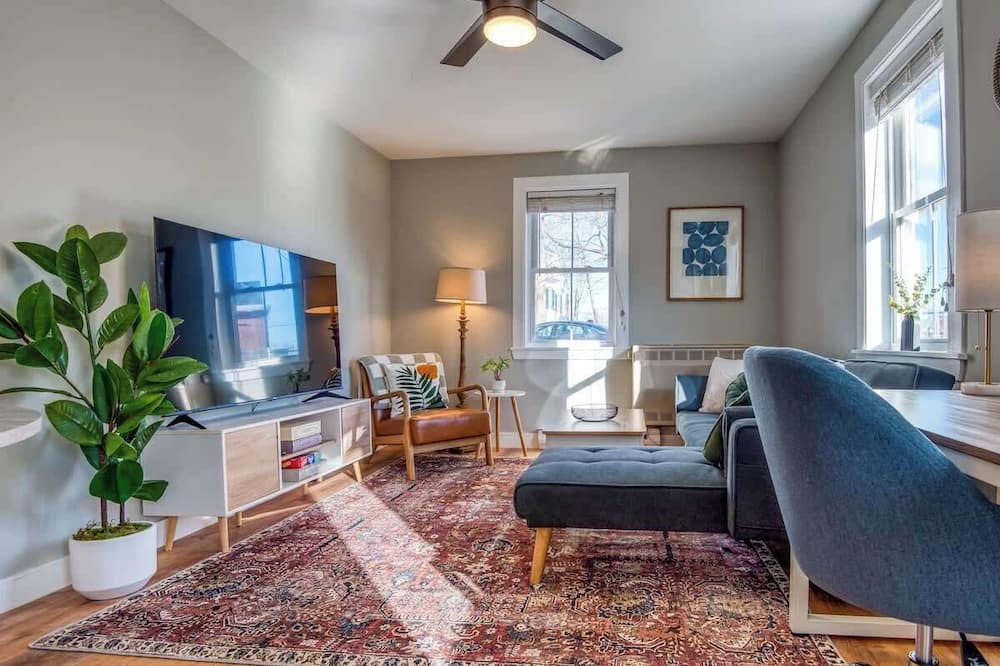 Dover Apartment | The Sunnyside Stay Su