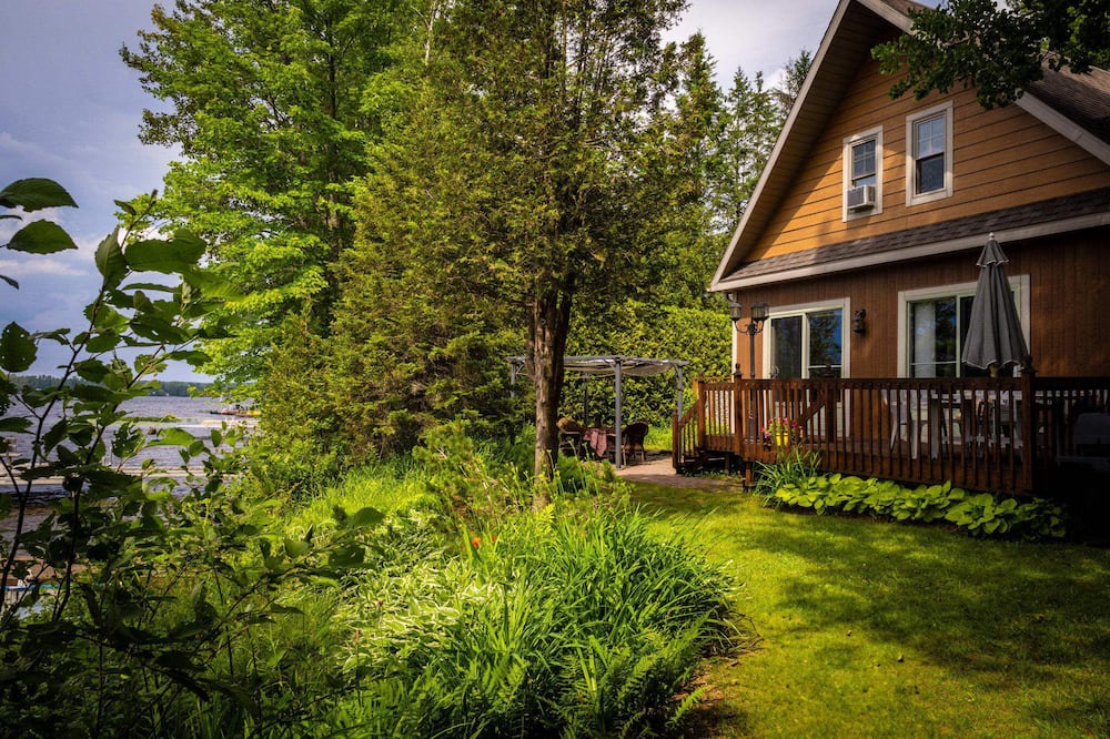 Eastman Ski Chalet | Le Sunset - Lakefront vintage charm