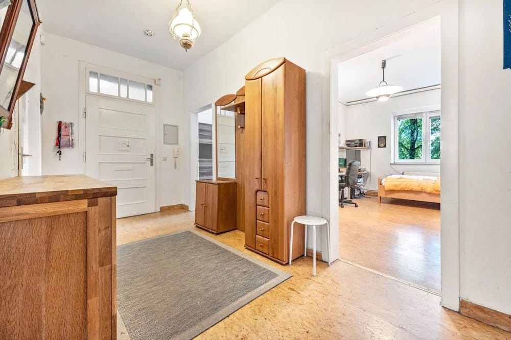Sudstadt-Bult Apartment | Room 'Messezimmer' with Private Terrace, Wi-Fi and Air Conditioning