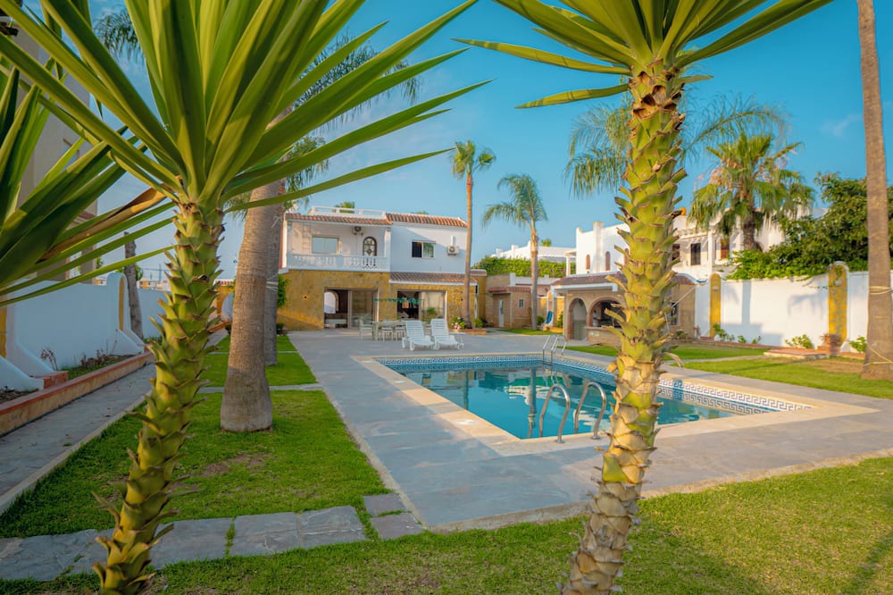 Cabo Negro Villa | Cabo negro villa with large garden, swimming pool and barbecue area
