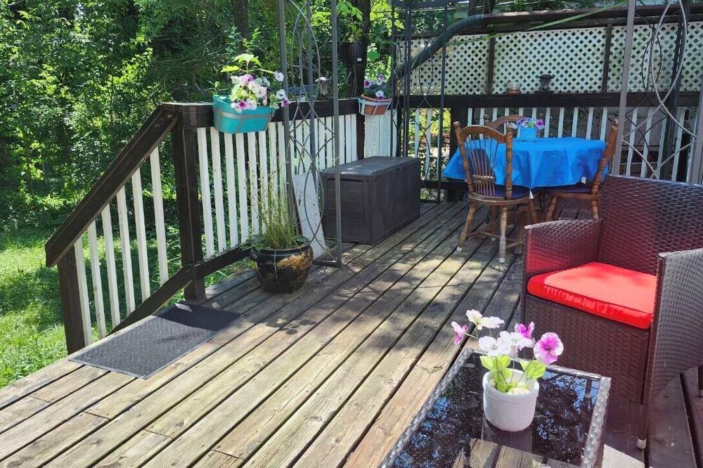 Keswick House | unique bungalow in a friendly neighborhood