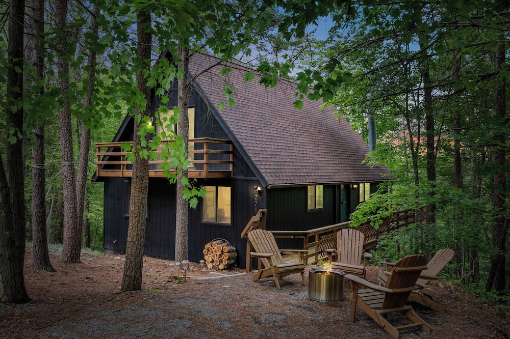 Basye Cabin | Cozy 4-bedroom cabin in Bryce Resort near Shenandoah National Park