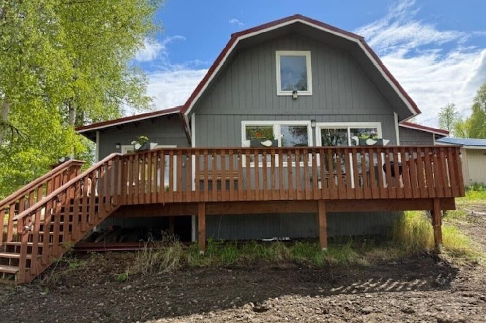 Willow House | Long Lake Slice of Heaven. Beautiful lake front home with activities for all.