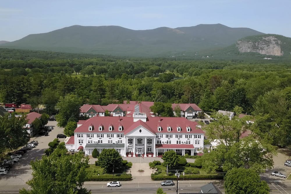 North Conway Condo | Eastern Slope Inn Studio Unit Sunday Check-In